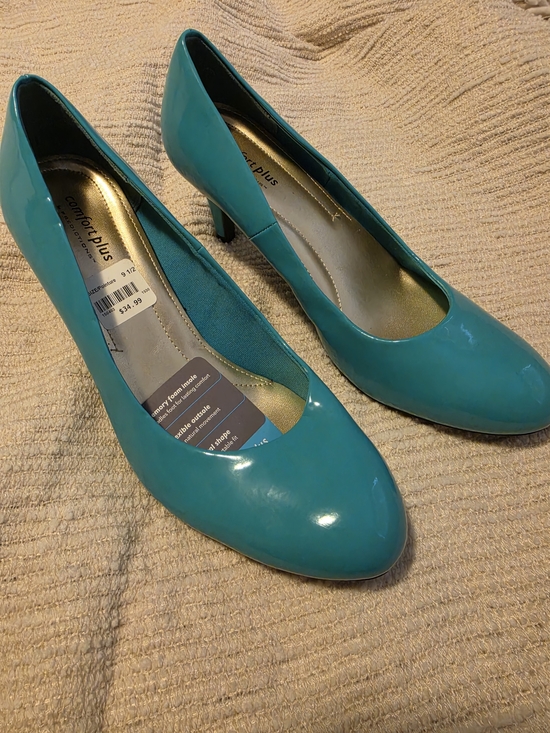 comfort plus by Predictions Shoes - comfort plus by Predictions Turquoise Patent Mid Heel Pumps